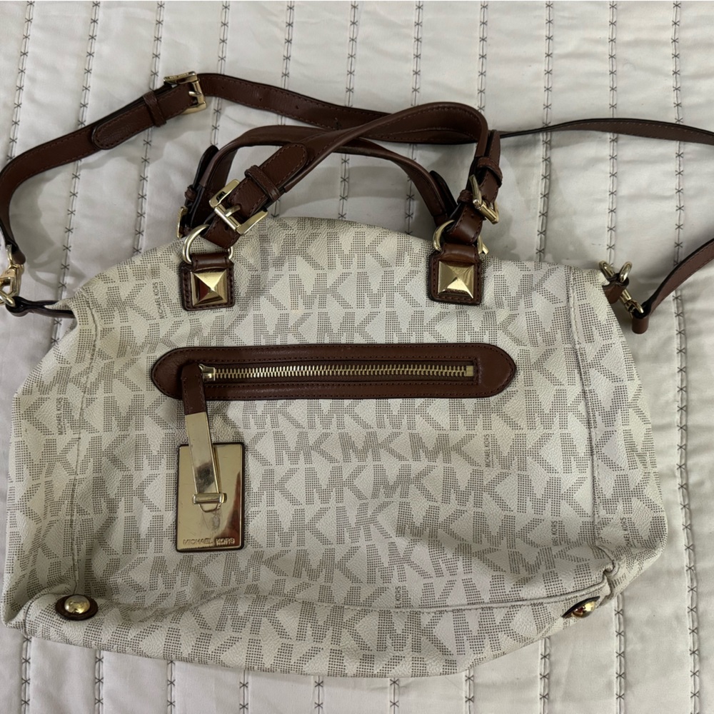 Michael Kors purse